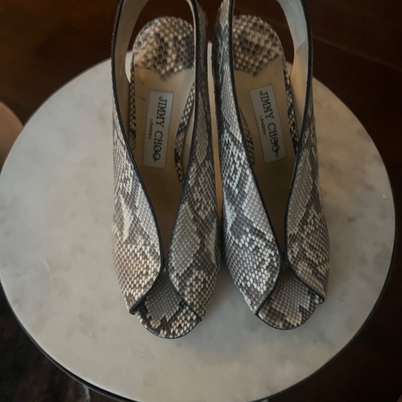 Jimmy Choo Snakeskin Peep Toe Python Heels, Gray, Animal Print, Size: 37EU NWOT - Picture 2 of 8